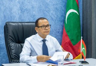 ލޯކަލް ގަވަނަންސް މިނިސްޓަރު އާދަމް ޝަރީފް އުމަރު. ފޮޓޯ: އެލްޖީއޭ