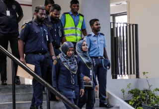 އިމިގްރޭޝަން ކުރިއަށް ގެންދާ ރެއިޑް
