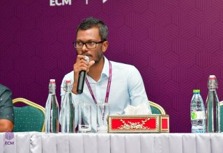 އިލެކްޝަންސް ކޮމިޝަނުގެ މެމްބަރު ހަސަން ޒަކަރިއްޔާ/ ފޮޓޯ: މިހާރު