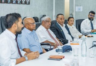 ޓޫރިޒަމް އިންޑަސްޓްރީގެ އިސްވެރިންނާއެކު ސަރުކާރުން ބޭއްވި ބައްދަލުވުމުގެ ތެރެއިން