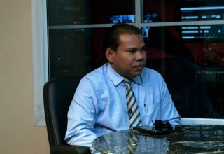 މެމްބަރު އަބްދުﷲ ދީދީ:ފޮޓޯ/ސަންގު