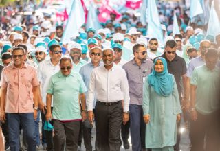 މަޖިލިސް އިންތިހާބުގެ ކެމްޕެއިން ހަރަކާތްތައް ނިންމާލުމަށް ބޭއްވި ހިނގާލުން ތެރެއިން