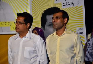 އެމްޑީޕީގެ ރައީސް، ރައީސް މުހައްމަދު ނަޝީދާއި ޕާޓީގެ ކުރީގެ ޗެއާޕާސަން ރީކޯ މޫސާ މަނިކު