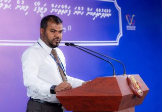އަހުމަދު ޝަމާހު ޝަރީފު