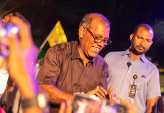 ކުރީގެ ރައީސް މުހައްމަދު ނަޝީދު، އަލުން އެމްޑީޕީގެ ޗެއާޕާސަން ކަމަށް -- ސަން ފޮޓޯ/ ޝާތިއު އަބްދުالله