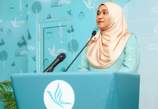 ރައީސުލްޖުމްހުރިއްޔާގެ އަނބިކަބަލުން ފަސްޓެލޭޑީ ސާޖިދާ މުހައްމަދު/ ފޮޓޯ: ޕީއެންސީ