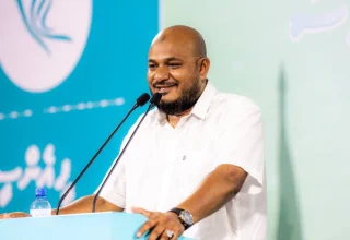 ރައްޔިތުންގެ މަޖިލީހުގެ ބާރަށު ދާއިރާގެ މެމްބަރު އިބްރާހިމް ޝުޖާއު -- ފޮޓޯ: ޕީއެންސީ