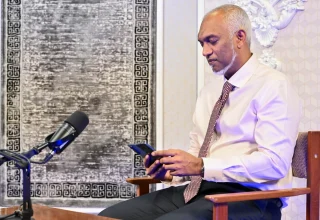 ރައީސުލްޖުމްހޫރިއްޔާ ޑރ. މުހަޙައްމަދު މުއިއްޒު