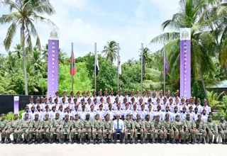 ދިވެހި ވަތަނީ ހިދުމަތުގެ ފަންނީ ތަމްރީނުގެ 2 ވަނަ ބެޗުގެ ދަސްވެނީން.