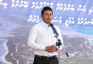 ނައިބުރައީސް ފިޔޯރީގައި ބޭއްވި ހަފްލާގައި ވާހަކަފުޅުދެއްކެވުން
