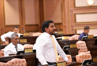 މެމްބަރު މައުރޫފް: ފޮޓޯ/ މަޖިލިސް
