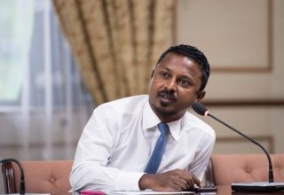 ބަންޑާރަނައިބު އަހުމަދު އުޝާމް