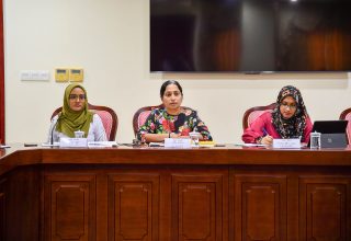 ބަންޑާރަ ނައިބުގެ އޮފީސް ހާޒިރުވި ރައްޔިތުންގެ މަޖިލިސް ކޮމިޓީ ބައްދަލުވުމެއް ތެރެއިން/ ފޮޓޯ: މަޖިިިލިސް