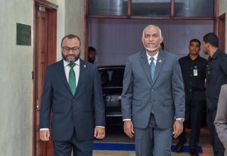 ރައީސުލްޖުމްހޫރިއްޔާ ޑރ. މުހައްމަދު މުއިއްޒާއި، އިސްލާމިކް މިނިސްޓަރ ޑރ. ޝަހީމް އަލީ ސައިދު/ ފޮޓޯ: ރައީސް އޮފީސް