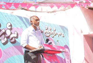 އިދިކޮޅު ކޮންގްރެސް ކޯލިޝަނުގެ ރިޔާސީ ކެންޑިޑޭޓު ޑރ. މުހައްމަދު މުއިއްޒު/ ފޮޓޯ: ކެމްޕެއިން ޓީމް