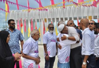 އިދިކޮޅު ކޮންގްރެސް ކޯލިޝަނުގެ ރިޔާސީ ކެންޑިޑޭޓު ޑރ. މުހައްމަދު މުއިއްޒު/ ފޮޓޯ: ކެމްޕެއިން ޓީމް