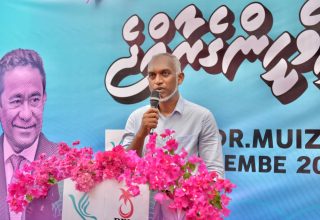 އިދިކޮޅު ކޮންގްރެސް ކޯލިޝަނުގެ ރިޔާސީ ކެންޑިޑޭޓު ޑރ. މުހައްމަދު މުއިއްޒު/ ފޮޓޯ: ކެމްޕެއިން ޓީމް