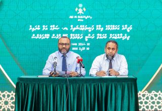 އިސްލާމިކް މިނިސްޓްރީން ބޭއްވި ނޫސްވެރިންގެ ބައްދަލުވުމުގައި މިނިސްޓަރ ޑރ. މުހައްމަދު ޝަހީމް މައުލޫމާތު ދެއްވަނީ/ ފޮޓޯ: މިނިސްޓްރީ