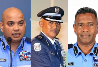 އެސިސްޓެންޓް ކޮމިޝަނާ އޮފް ޕޮލިސް އަހުމަދު ޝަމީމް (ކ)، ޑެޕިއުޓީ ކޮމިޝަނާ އޮފް ޕޮލިސް ފަރުހާދު ފިކުރީ (މ) އަދި ޑެޕިއުޓީ ކޮމިޝަނަރު އިސްމާއީލް ނަވީން (ވ)