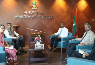ފަތުރުވެރިކަން ކުރިއެރުވުމާއި ގުޅޭގޮތުން އިންޑިއާގެ ސަފީރާއިއެކު ކުރިއަށް ގެންދިޔަ ބައްދަލުވުމުގެ ތެރެއިން.
