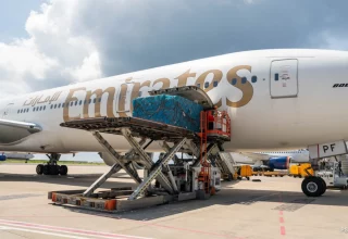 sea to air cargo photo -1737961193580