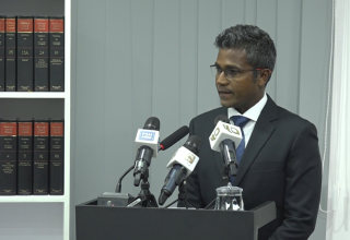 ބާ ކައުންސިލްގެ ރައީސް އަލްއުސްތާޒް ހުސެއިން ސިރާޖް