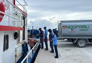 ފުލުހުން ހިންގި ހަރަކާތުގެ ތެރެއިން: ފޮޓޯ/ ފުލުހުންގެ މުއައްސަސާ