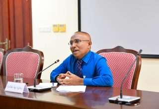 އެޗްއާރްސީއެމްގެ މެންބަރު އަދި އީސީގެ ކުރީގެ ނައިބު ރައީސް އިސްމާއީލް ހަބީބް/ ފޮޓީޯ: މަޖިލިސް