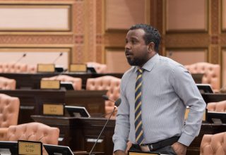 ކޮމަންޑޫ ދާއިރާގެ މެމްބަރު މުހައްމަދު ރާޝިދު / ފޮޓޯ: މަޖިލިސް