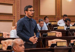 ޕީއެންސީގެ ޕާލިމަންޓްރީ ގުރޫޕުގެ ލީޑަރު އަދި އިނގުރައިދޫ ދާއިރާގެ މެމްބަރު އިބްރާހިމް ފަލާހު/ ފޮޓޯ: މަޖިލިސް