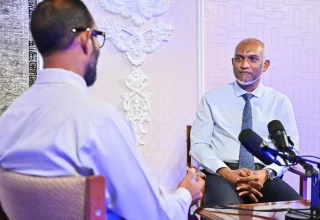 ރައީސުލްޖުމްހޫރިއްޔާ ޑރ. މުޙައްމަދު މުޢިއްޒު
