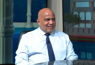ހައުސިންގ މިނިސްޓަރ ޑރ އަލީ ހައިދަރު ސަންގު ޓީވީ އަށް އިންޓަވިއު ދެއްވަނީ.
