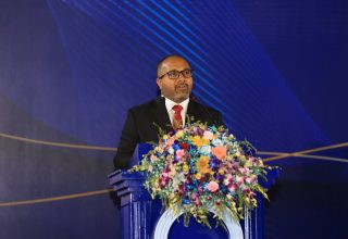 ދާޚިލީ ސަލާމަތާއި ފަންނިންޔަތާ ބެހޭ ވަޒީރު ޢަލީ އިޙްސާން.