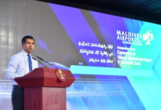 ވެލާނާ އިންޓަރނޭޝަނަލް އެއަރޕޯޓް އަދި އިކޮނޮމިކް ޒޯން ތަރައްޤީކުރުމުގެ މަޝްރޫޢު އިފްތިތާޙުކުރުމުގެ ރަސްމިއްޔާތު.