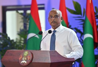 ބައިނަލްއަޤުވާމީ އަންހެނުންގެ ދުވަހުގެ މުނާސަބަތުގައި ބޭއްވެވި ރަސްމީ ޖަލްސާގައި ރައީސް ސާލިހު ވާހަކަދައްކަވަނީ.
